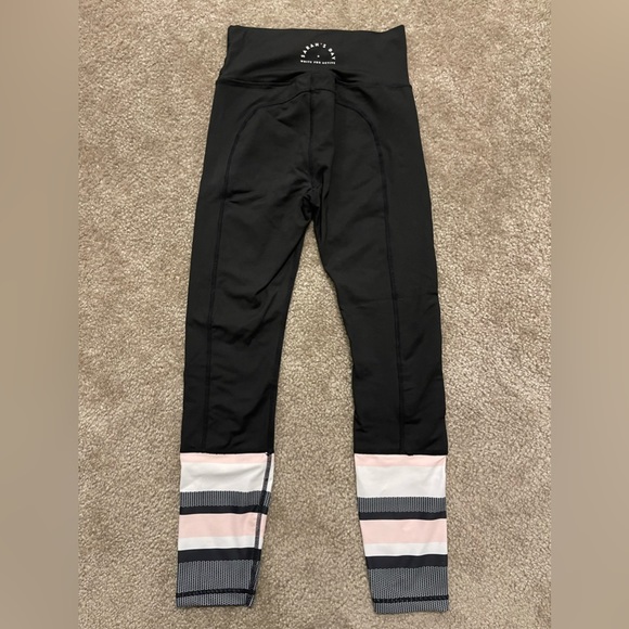 Women’s Sarah’s Day x White Fox Active Leggings Bra Set Pink Black White Size S - Picture 6 of 12